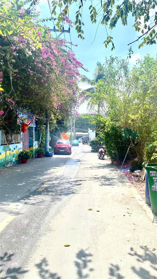 Bán nhà góc 2 mặt tiền đường 8m nguyễn xiển  90m2 ngang 6.75m  3 tầng  vừa ở vừa làm văn phòng