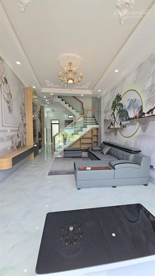 Bán nhà mới 1 trệt 2 lầu sân thượng đường lò lu long trường  hxh gần vinhomes giá 6.79 tỷ