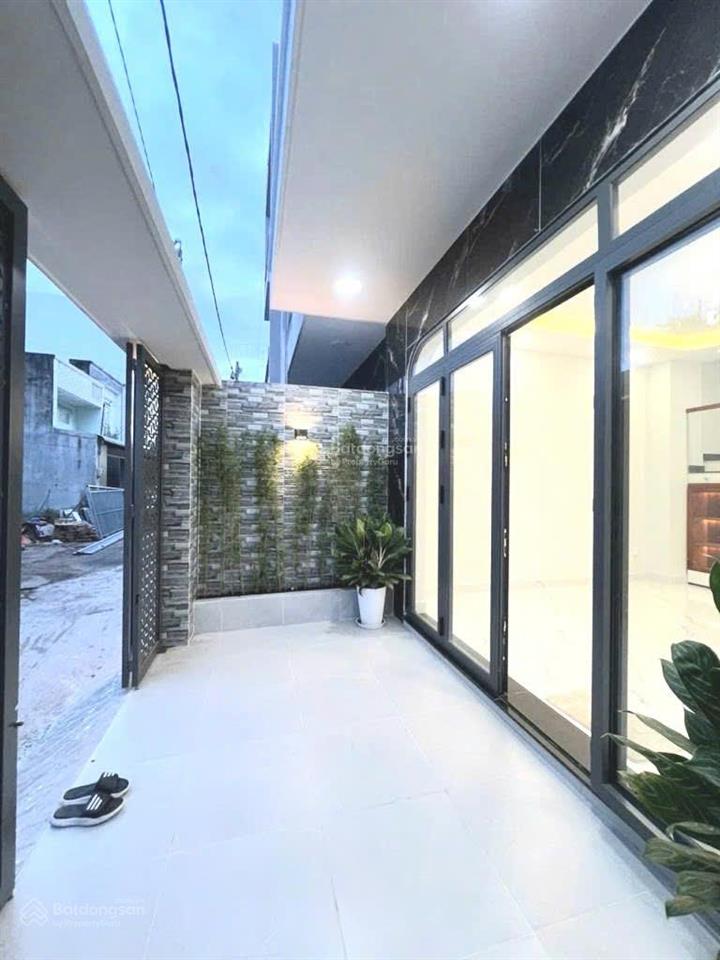 Nhà 4 tầng mới đẹp cạnh vinhomes grand park  ngang 5m hiếm, đường xe tải, 4pn 6wc