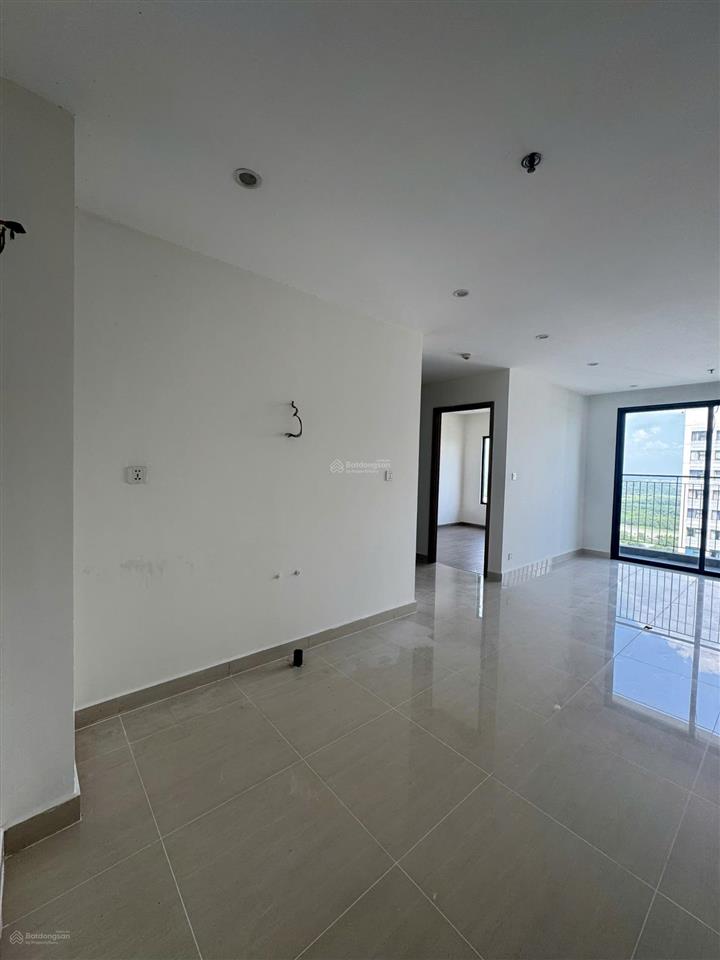 Chủ định cư nước ngoài bán nhanh căn hộ s302 vinhomes grand park quận 9 hướng đông nam mát mẻ