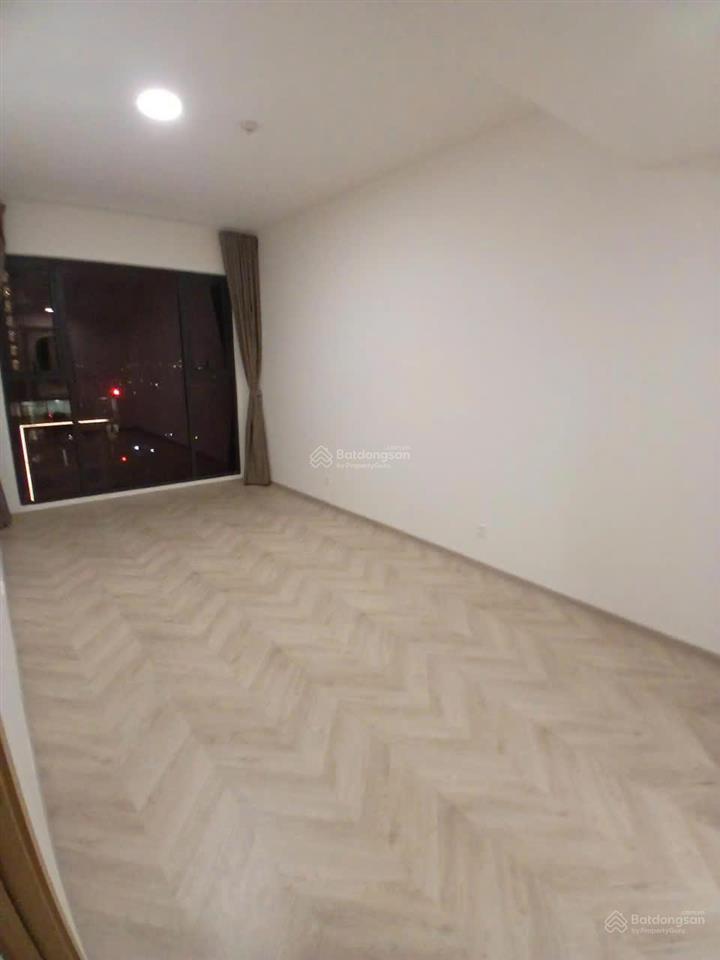 Cần bán nhanh 2pn 2wc mcp vinhomes grand park tòa masteri chỉ 4 tỷ căn đẹp, giá hợp lý.