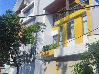 Chỉ với 20.5 tỷ sở hữu 100m2 ngang 7m nhà đẹp khu trần não (q2)đường 12m  xe hơi vào tận nhà