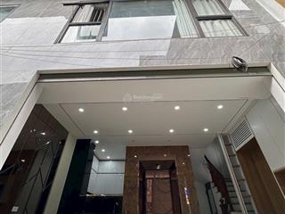 Hiếm! duy nhất. nhà đẹp 7t. full nội thất, thang máy, oto đỗ cửa. gần aeon, cổ linh. 35m  10.85 ty