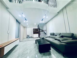 Chính chủ cần bán nhà đẹp, 6 tầng, full công năng, hàng xóm vinhomes riverside, 30m2, chỉ 5.45 tỷ