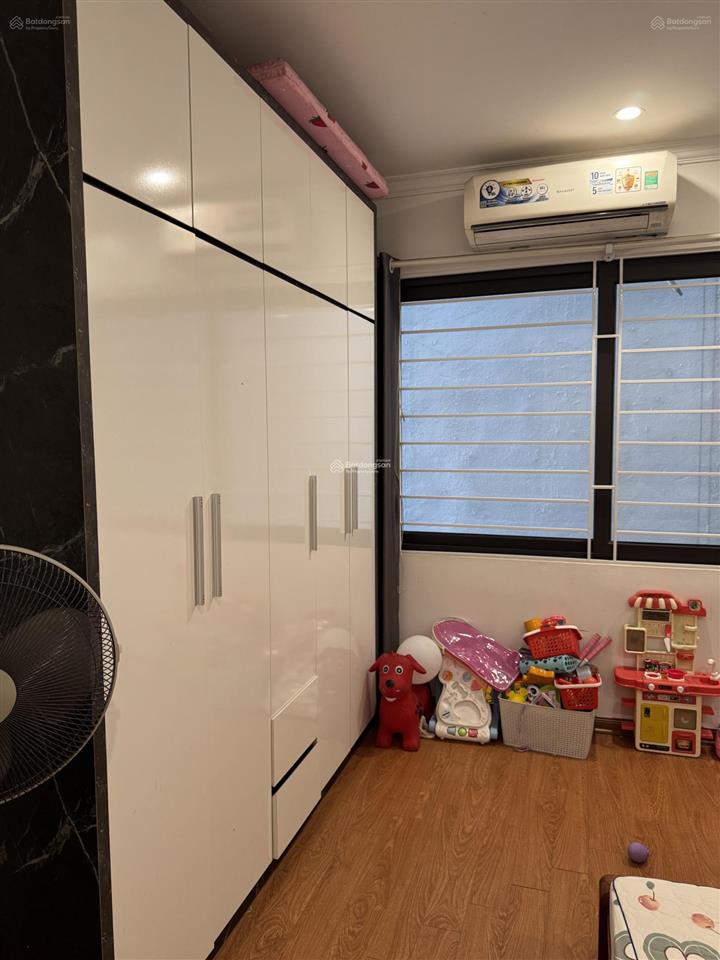 Chính chủ bán nhà cự khối 4 tầng, đường ô tô tránh, trong năm nay hoàn thiện đường 13m trước nhà