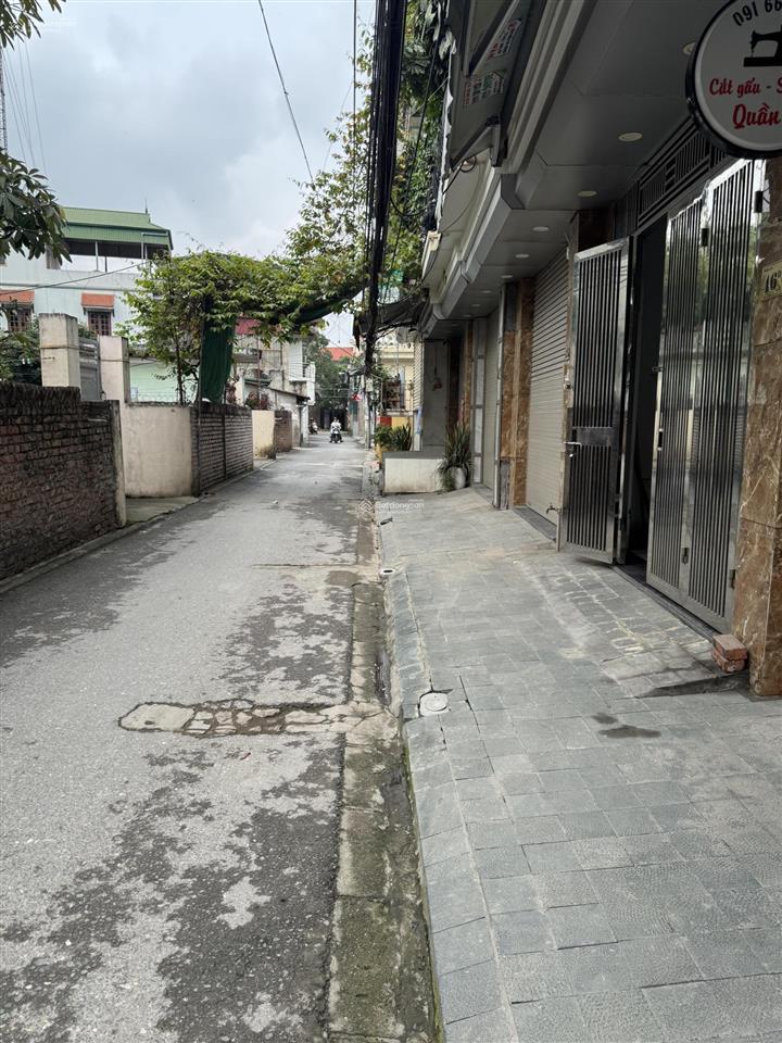 Chính chủ bán nhà cự khối 4 tầng, đường ô tô tránh, trong năm nay hoàn thiện đường 13m trước nhà