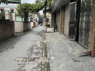 Chính chủ bán nhà cự khối 4 tầng, đường ô tô tránh, trong năm nay hoàn thiện đường 13m trước nhà