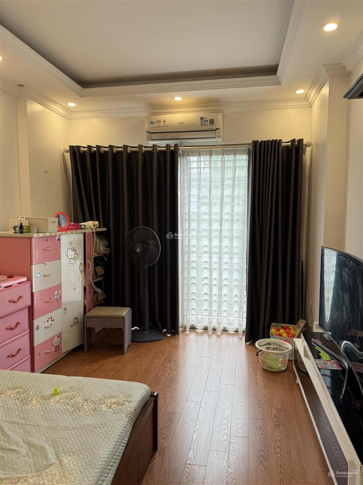 Chính chủ bán nhà cự khối 4 tầng, đường ô tô tránh, trong năm nay hoàn thiện đường 13m trước nhà