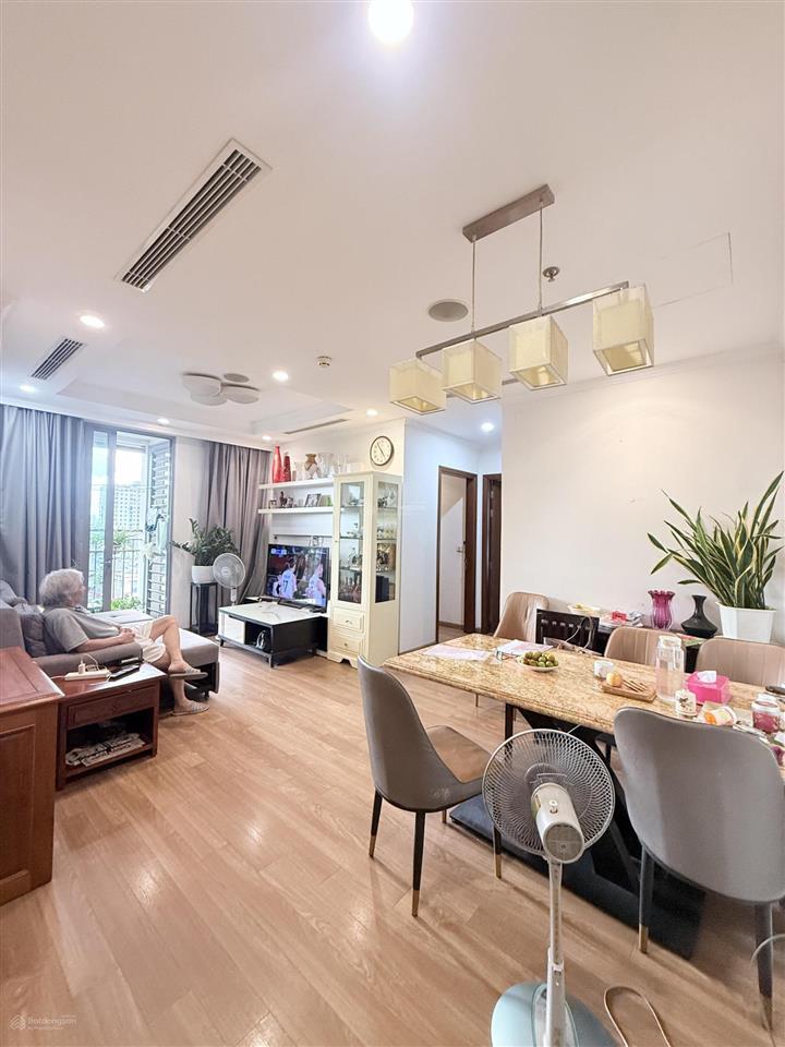 Cần bán gấp căn góc park 12 time city  93m2  3pn  căn dt nhỏ duy nhất 3p ngủ. ít nhà bán