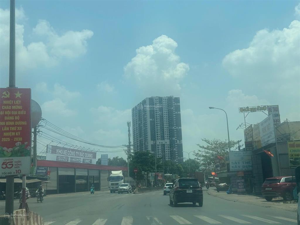 Bán đất kdc sầm uất. gần nhà thờ đông hòa, mặt tiền đường ql1k, dĩ an, bình dương. giá 350 tỷ