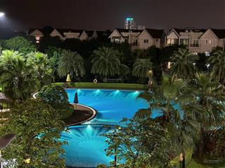 Cho thuê căn hộ 2 ngủ đầy đủ nội thất, view bể bơi s1 vinhomes symphony