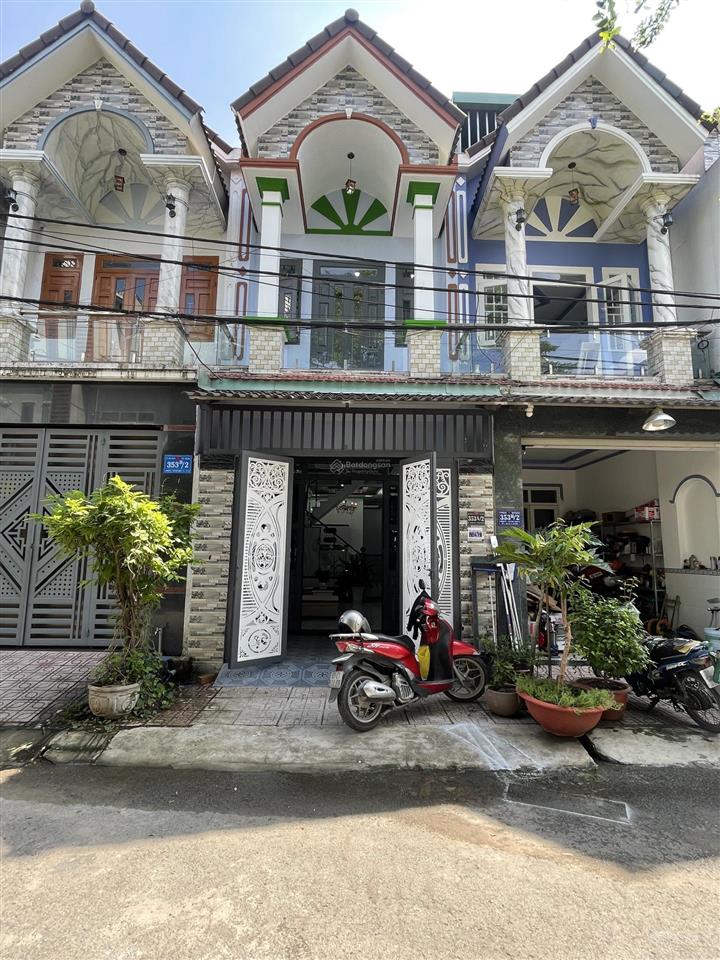 Em cần bán nhà hoàn công tại phú hồng thịnh 3