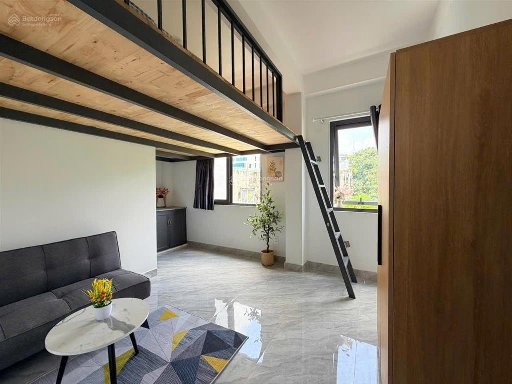 Duplex 2 cửa sổ trời ngay cvpm  fpt
