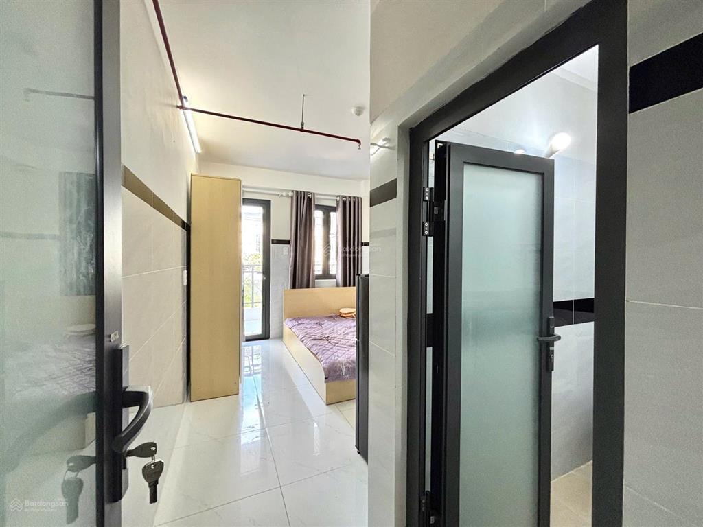 Căn hộ ban công full nội thất  máy giặt riêng | ngã tư tô ký