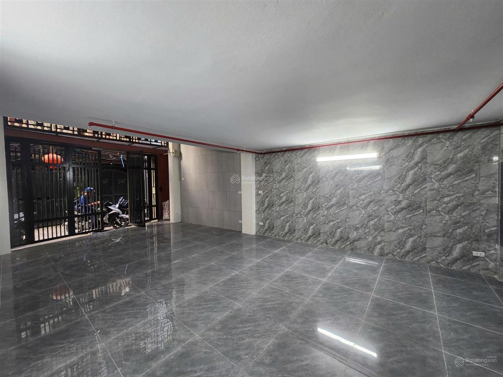 Bùi xương trạch 20.5 tỷ 83.2m² gara ôtô, 7 tầng thang máy, dòng tiền hơn 1 tỷ/ năm