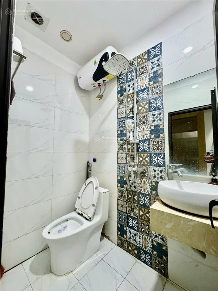 Giải phóng nhà đẹp 60m², 15.x tỷ 6 tầng thang máy ô tô, kinh doanh