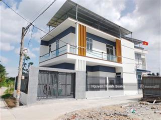 Nhà góc 2 mặt đường đẹp, thiết kế hiện đại  ven nha trang 2,650 tỷ  97m2 ngang 8m 3 phòng ngủ