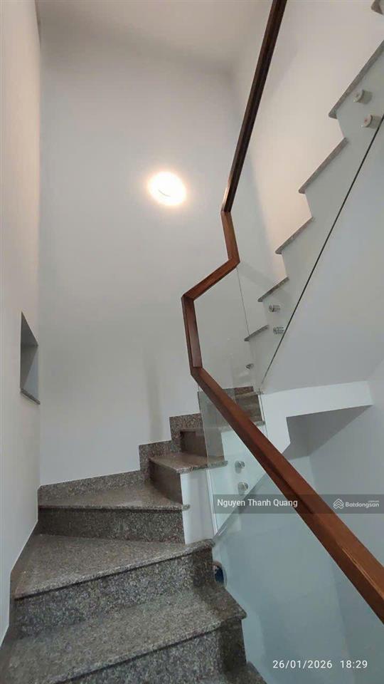 Nhà khu bàn cờ gần chợ gần biển nha trang 69m2 ngang 7m mới đẹp đường ô tô 7,7 tỷ