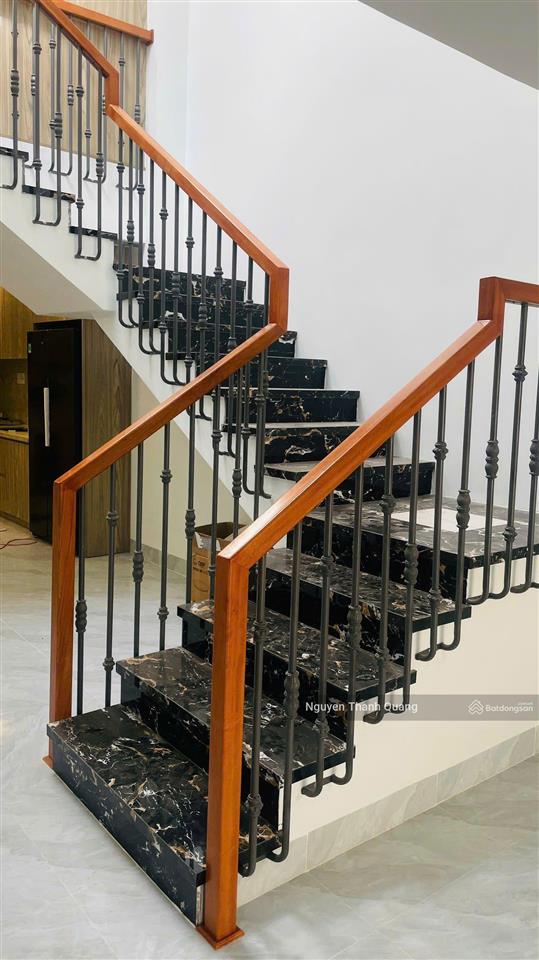 Nhà gần biển 9,150 tỷ 2 tầng 3 phòng ngủ thiết kế hiện đại hẽm 4m thông ô tô