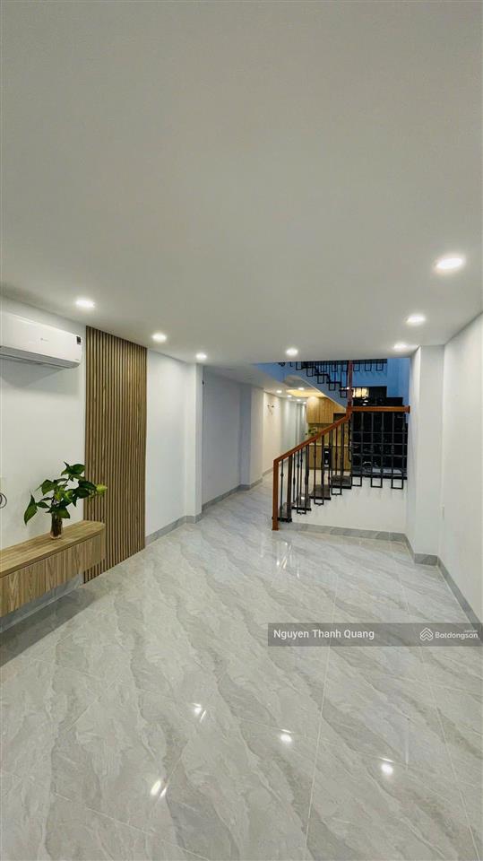 Nhà gần biển 9,150 tỷ 2 tầng 3 phòng ngủ thiết kế hiện đại hẽm 4m thông ô tô