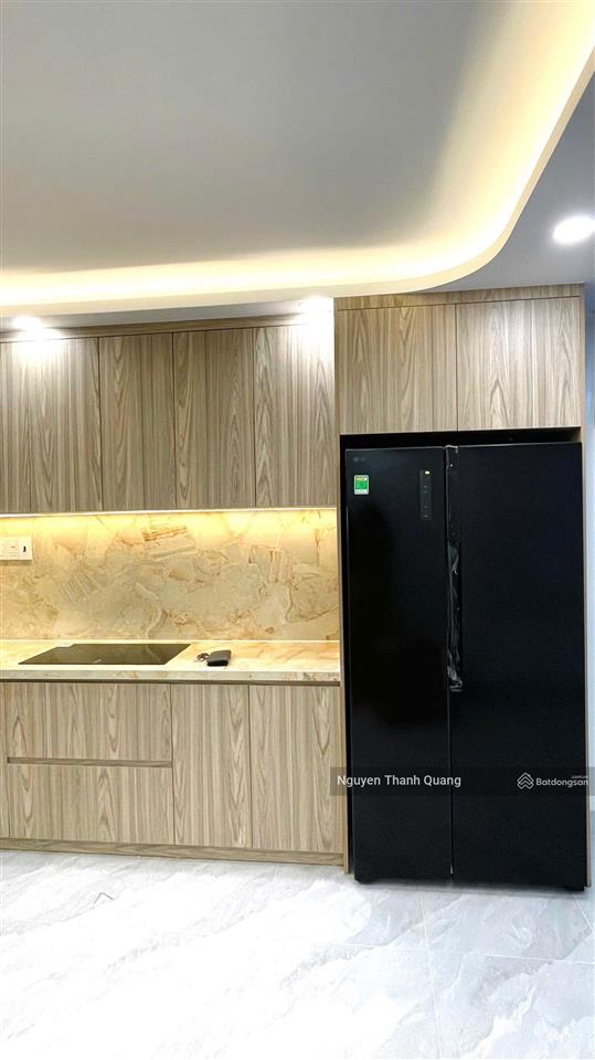 Nhà gần biển 9,150 tỷ 2 tầng 3 phòng ngủ thiết kế hiện đại hẽm 4m thông ô tô