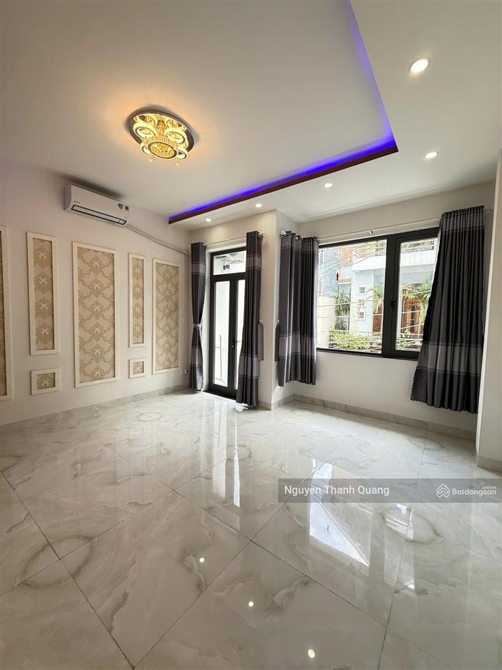 Nhà 3 tầng  7,8 tỷ tttp gần siêu thị coopmart nha trang