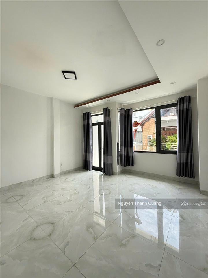 Nhà 3 tầng  7,8 tỷ tttp gần siêu thị coopmart nha trang