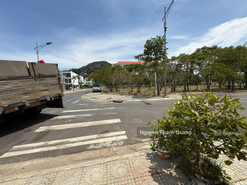 Đất 100m2 ngang 5m 4,2 tỷ ngay biển tttp phía bắc nha trang gần chợ vĩnh hải , đại học nha trang