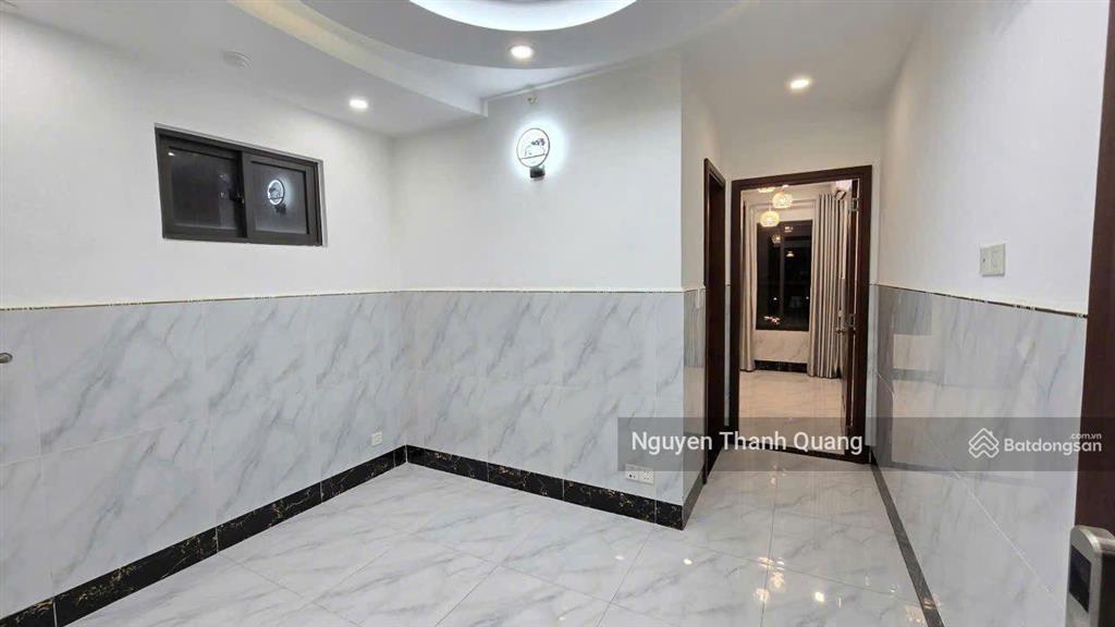 Toà nhà mới 9 tầng 22 căn hộ riêng biệt giáp cạnh bãi tắm hòn chồng  thang máy, pccc đầy đủ 29 tỷ