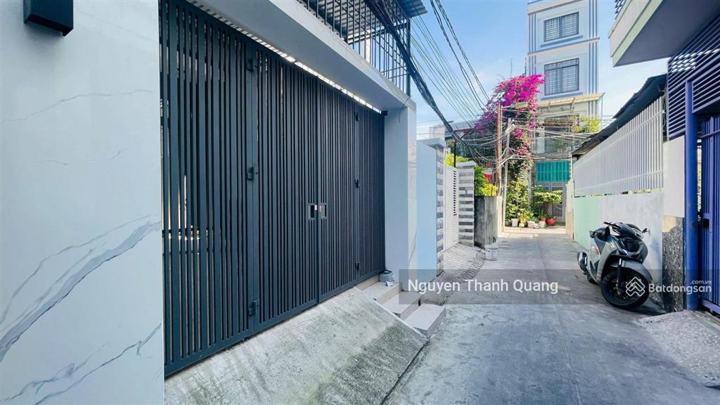 Nhà 3 tầng cách biển 600m giá 5,8 tỷ