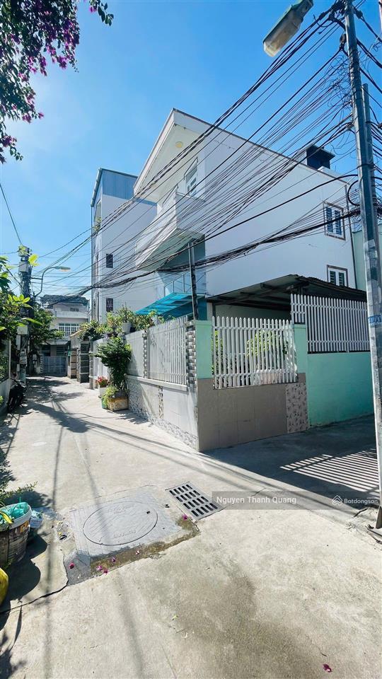 Nhà 3 tầng cách biển 600m giá 5,8 tỷ