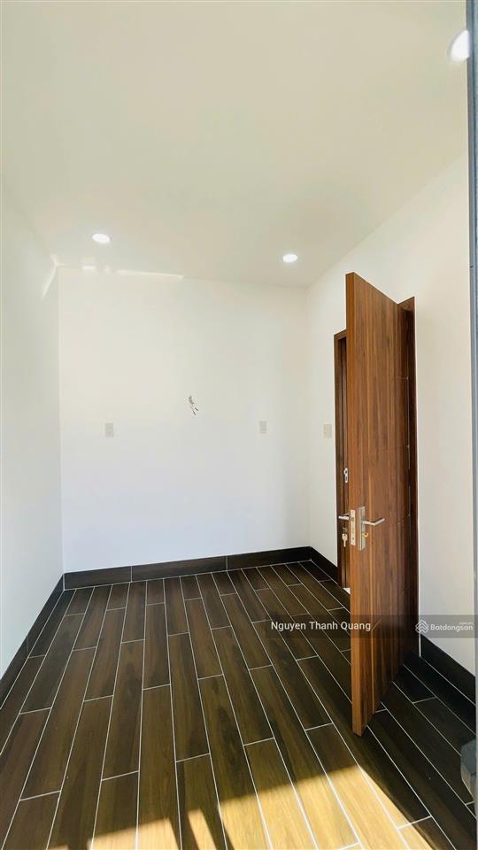 Nhà 3 tầng cách biển 600m giá 5,8 tỷ