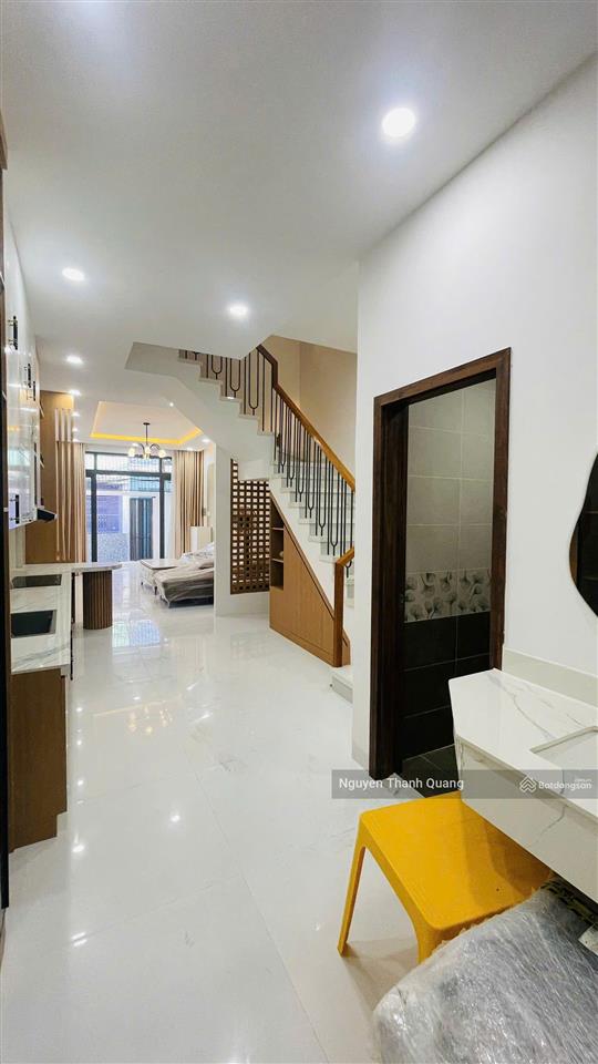 Nhà 3 tầng cách biển 600m giá 5,8 tỷ