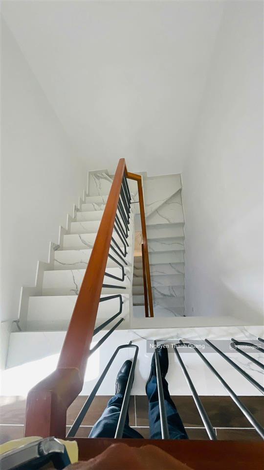 Nhà 3 tầng cách biển 600m giá 5,8 tỷ