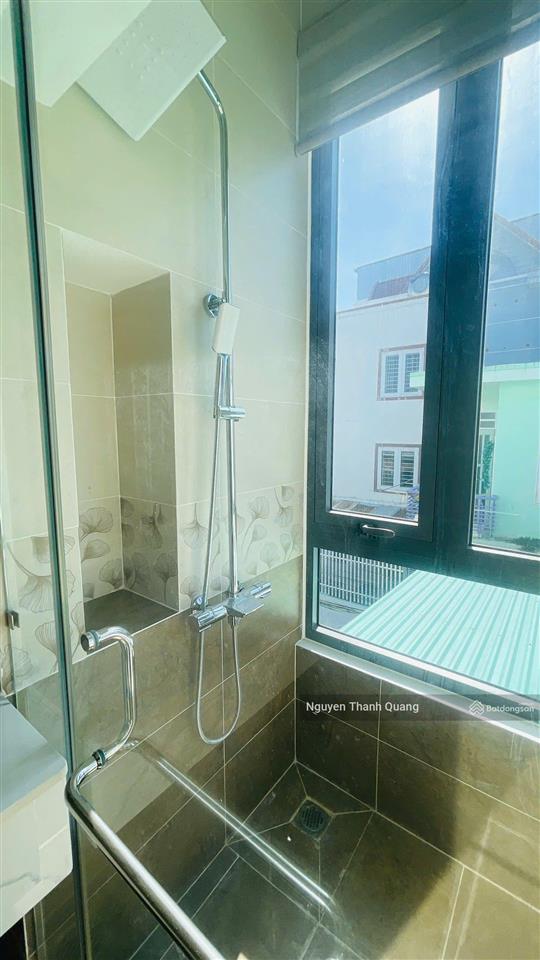 Nhà 3 tầng cách biển 600m giá 5,8 tỷ