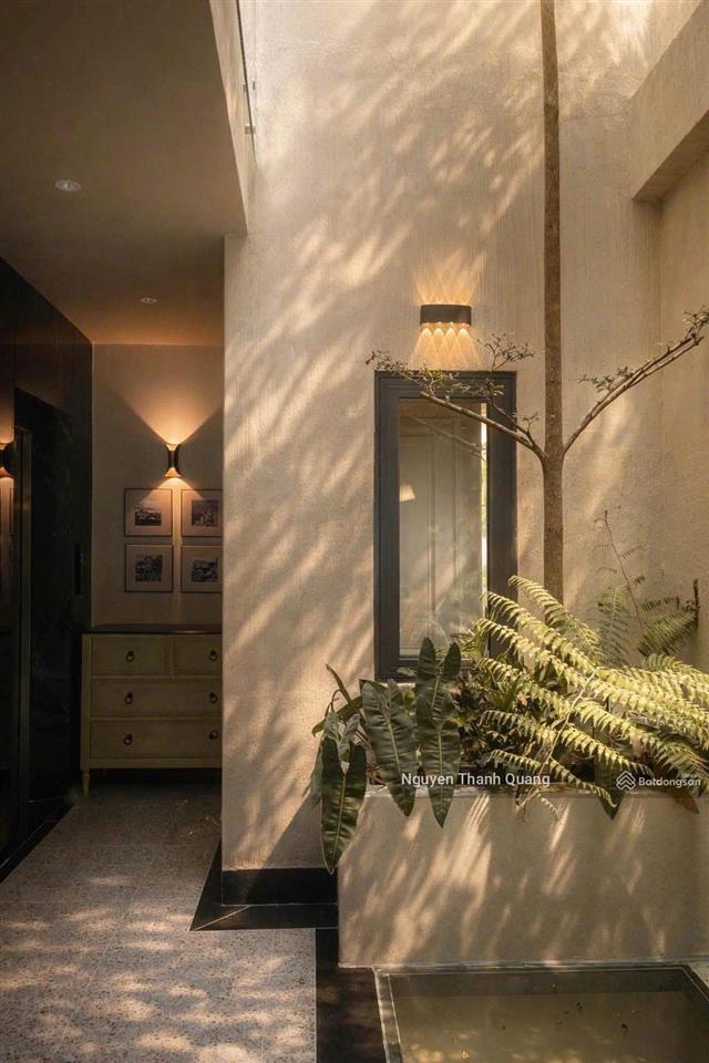 Nhà nha trang 3 tầng dòng tiền 50tr mỗi tháng có thang máy hồ bơi 4 phòng ngủ 5 vệ sinh 13,950 tỷ