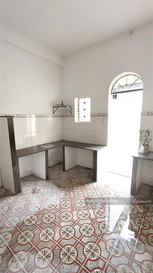 Nhà mặt đường kinh doanh 7,5 tỷ 3 tầng cách biển 2km mặt đường nhựa 13m cho thuê 15tr/tháng