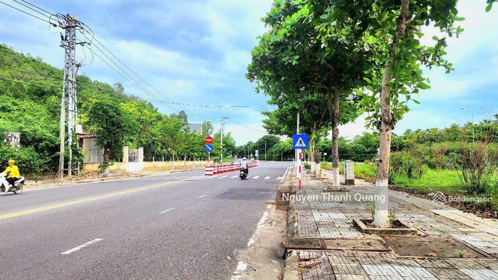 289m2 ngang 11m lô biệt thự biển nha trang phù hợp xây biệt thự hoặc toà nhà 6 tầng cho thuê