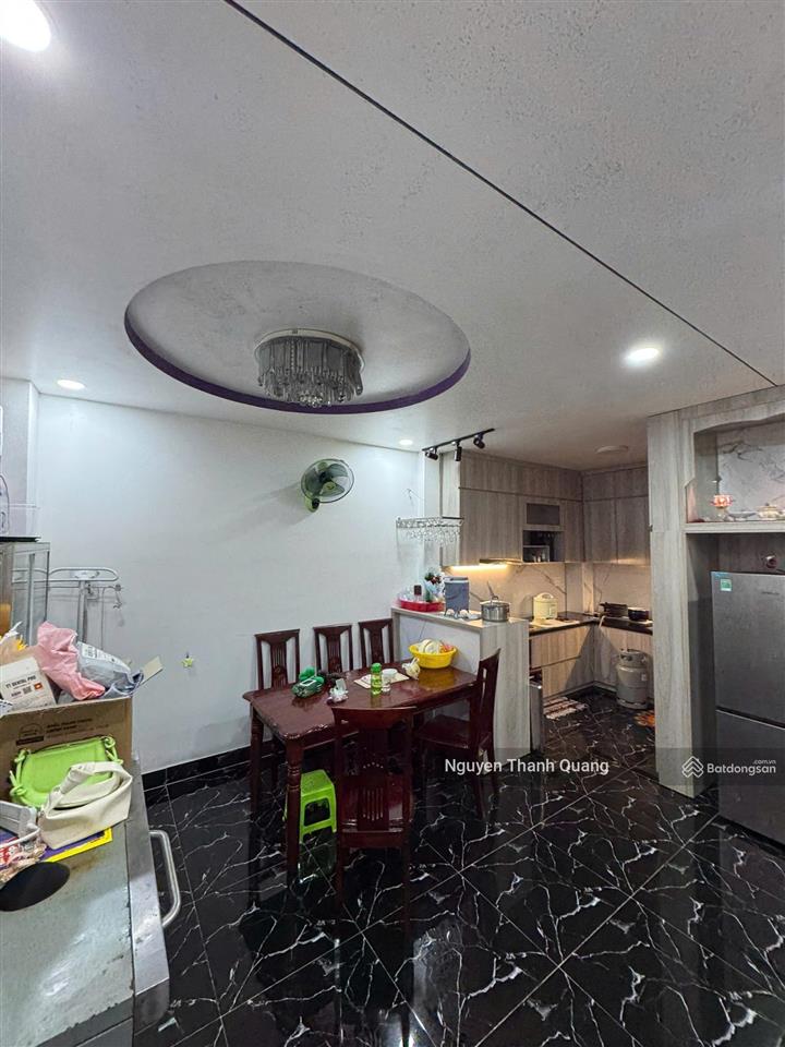 Nhà 3 trung tâm nha trang 7,2 tỷ tiện ích đầy đủ xung quanh