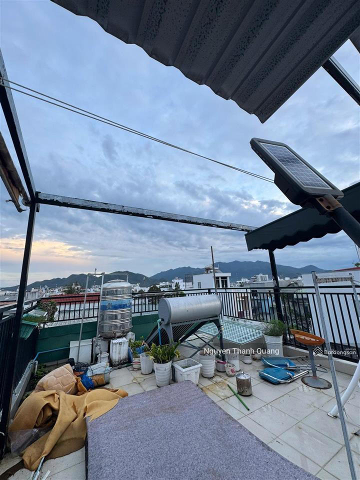 Nhà 3 trung tâm nha trang 7,2 tỷ tiện ích đầy đủ xung quanh