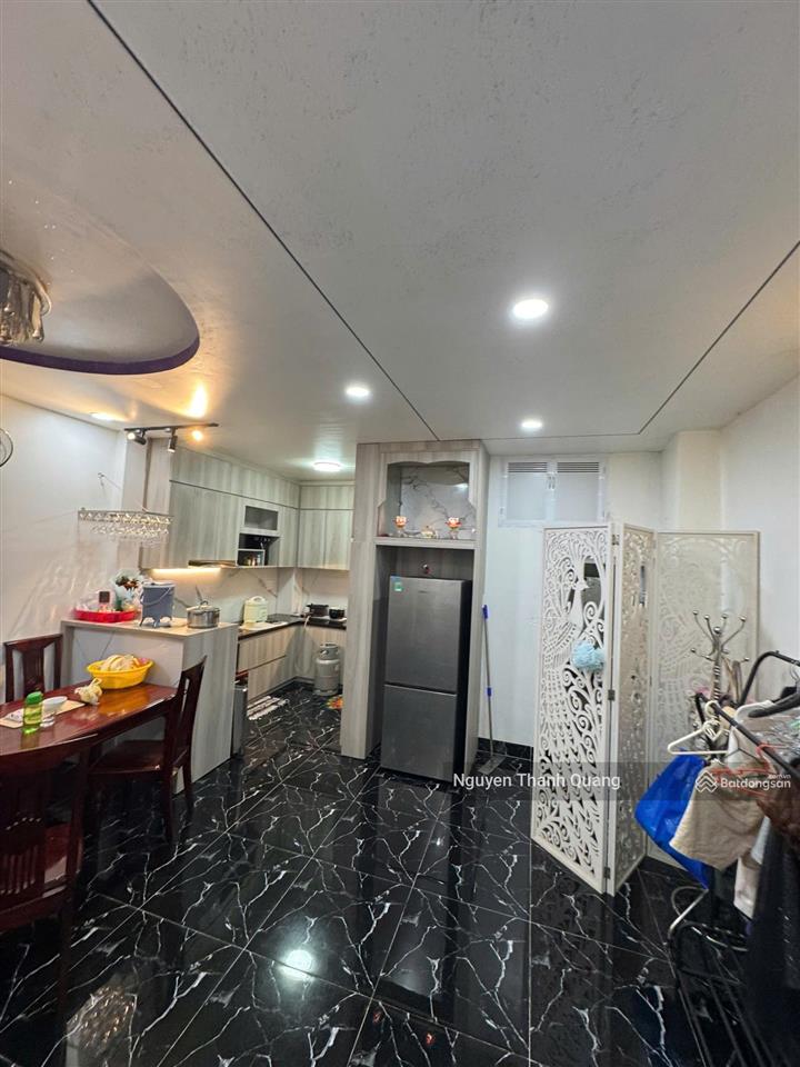 Nhà 3 trung tâm nha trang 7,2 tỷ tiện ích đầy đủ xung quanh