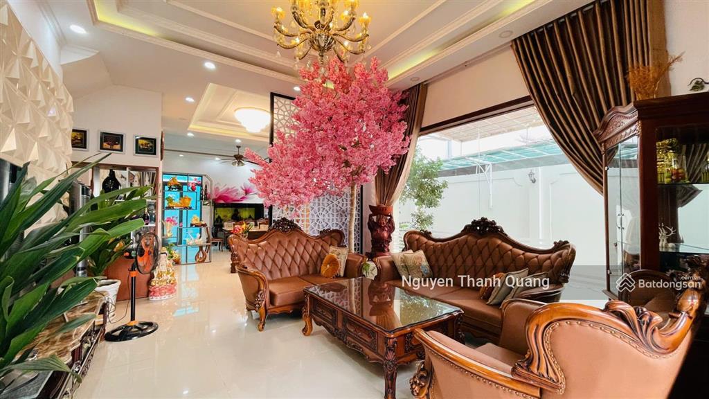 Biệt thự kdt phước long có sổ và có thang máy