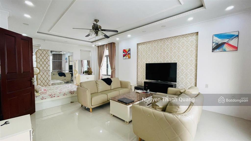 Biệt thự kdt phước long có sổ và có thang máy