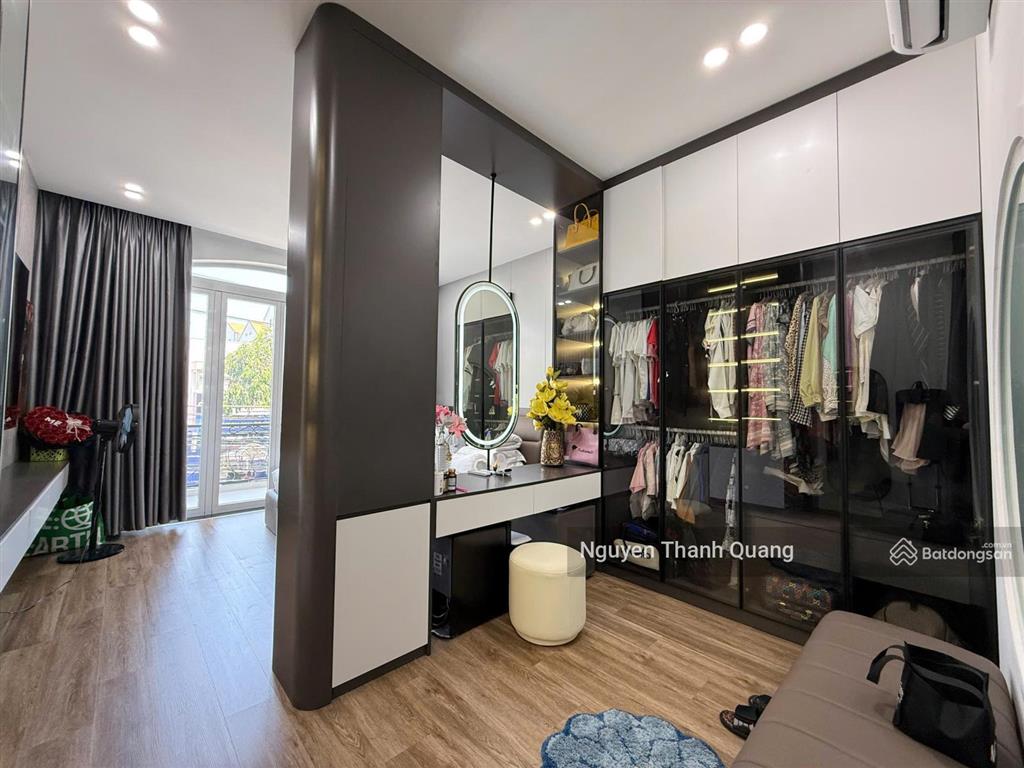 Nhà phố 2 mặt tiền trung tâm nha trang đẹp như villa, chỉ 13,9 tỷ