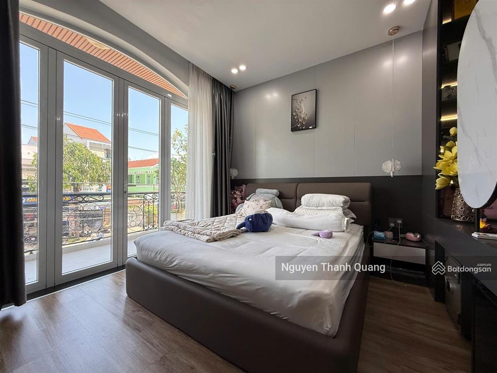 Nhà phố 2 mặt tiền trung tâm nha trang đẹp như villa, chỉ 13,9 tỷ