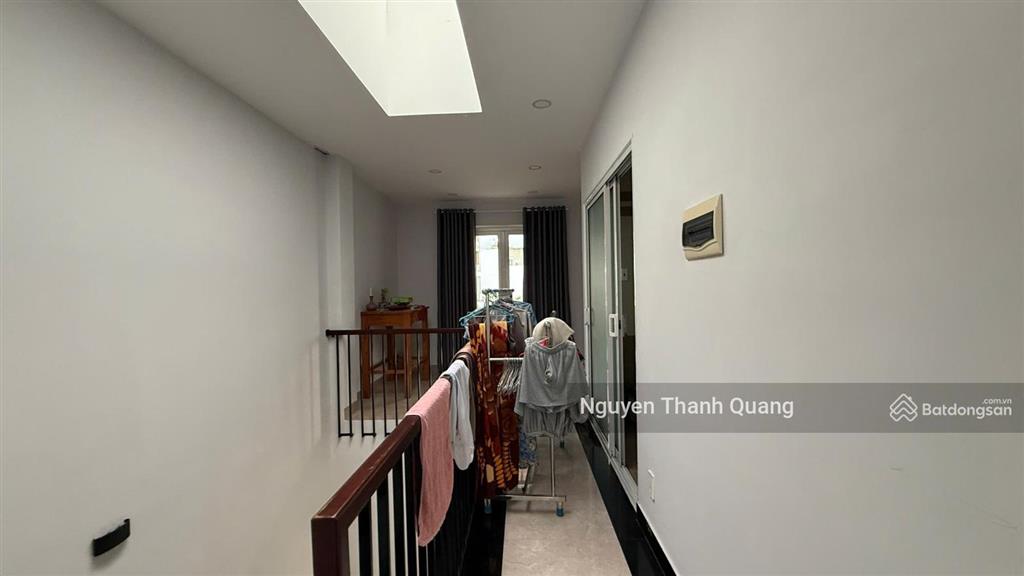 Nhà đẹp 3 tầng kđt vcn phước long đối diện công viên, gần sông quán trường