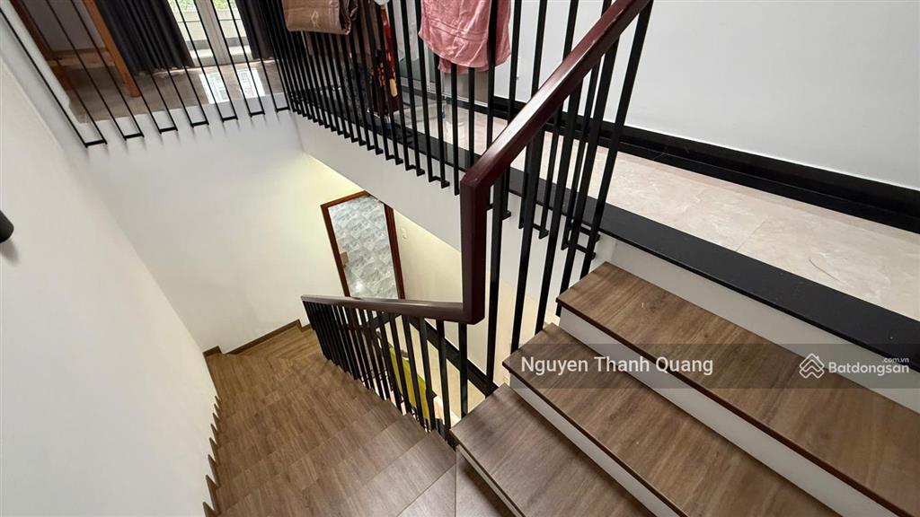 Nhà đẹp 3 tầng kđt vcn phước long đối diện công viên, gần sông quán trường