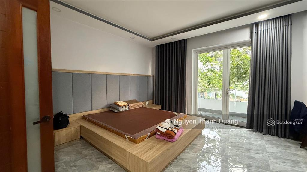 Nhà đẹp 3 tầng kđt vcn phước long đối diện công viên, gần sông quán trường