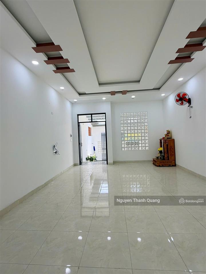 Bán đất tặng nhà cấp 4 còn ở tốt đồng thời giảm 400 triệu. đất gần kdt vcn, quy hoạch đường 12m