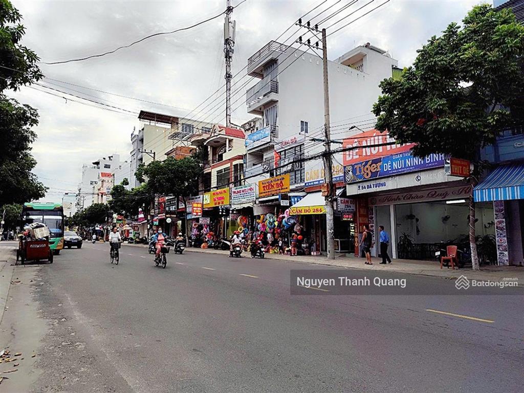 Nhà ngay biển nha trang trung tâm kinh doanh nhộn nhịp 18 tỷ